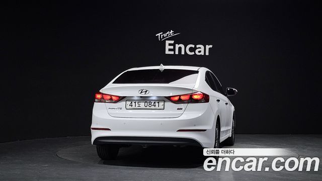 Hyundai AVANTE 2016 — photo 4
