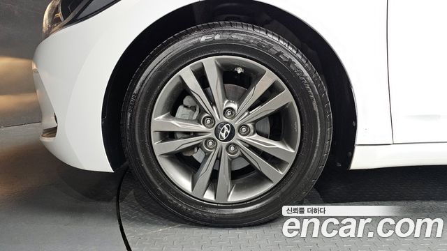 Hyundai AVANTE 2016 — photo 5