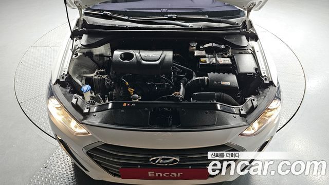 Hyundai AVANTE 2016 — photo 6