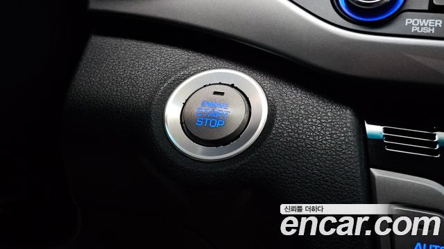 Hyundai AVANTE 2016 — photo 19