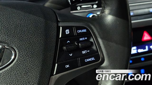 Hyundai AVANTE 2016 — photo 20