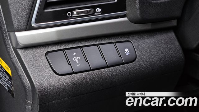 Hyundai AVANTE 2016 — photo 23
