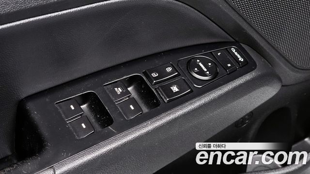 Hyundai AVANTE 2016 — photo 24