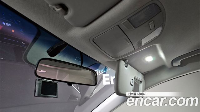 Hyundai AVANTE 2016 — photo 31