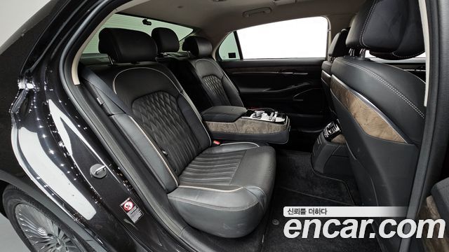 Genesis G90 2019 — photo 17