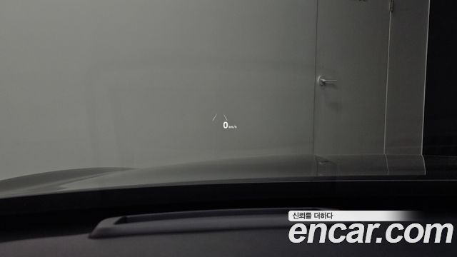 Genesis G90 2019 — photo 23