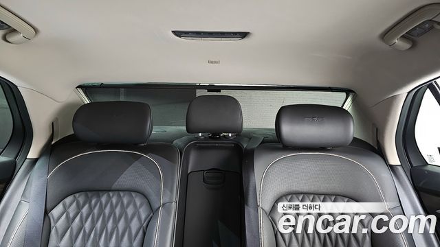 Genesis G90 2019 — photo 34