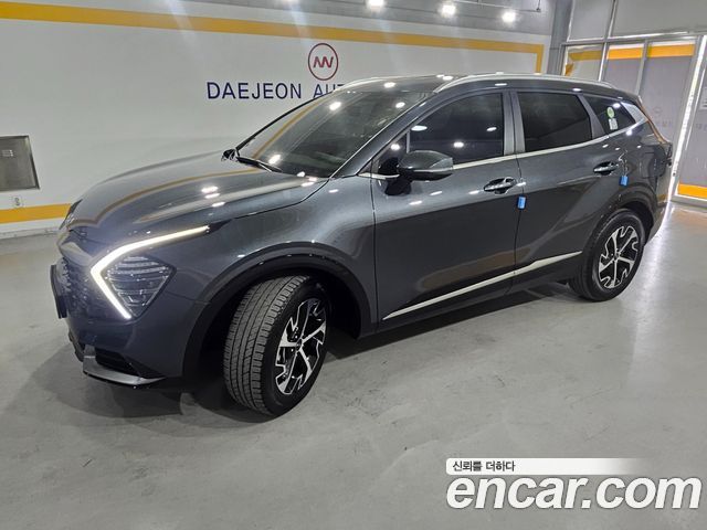 Kia Sportage 2023 — photo 1