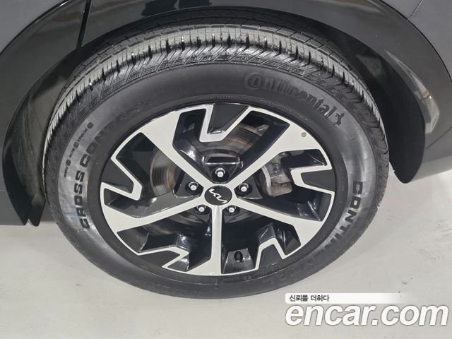 Kia Sportage 2023 — photo 9