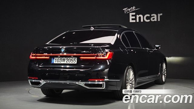 BMW 7-Series 2020 — photo 3