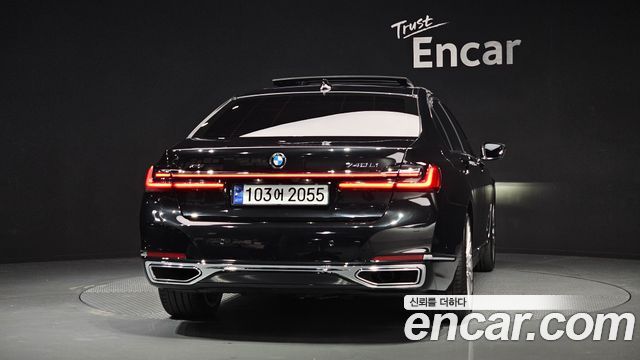 BMW 7-Series 2020 — photo 4