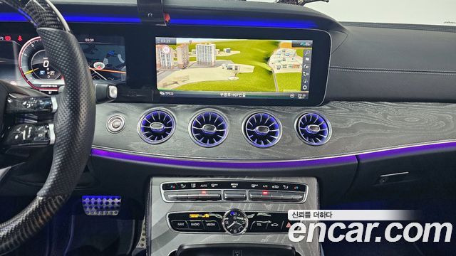 Mercedes-Benz CLS-Class 2020 — photo 14