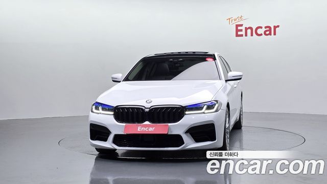 BMW 5-Series 2019 — photo 3