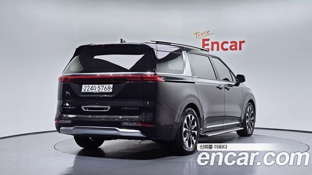 Kia Canival 2021 — photo 2