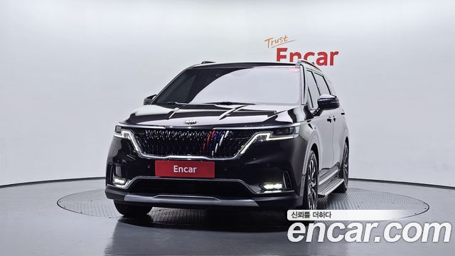 Kia Canival 2021 — photo 3