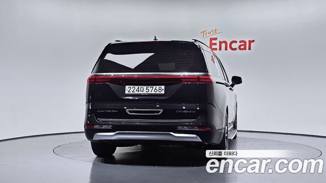 Kia Canival 2021 — photo 4