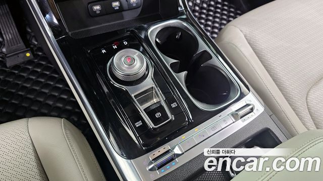 Kia Canival 2021 — photo 12