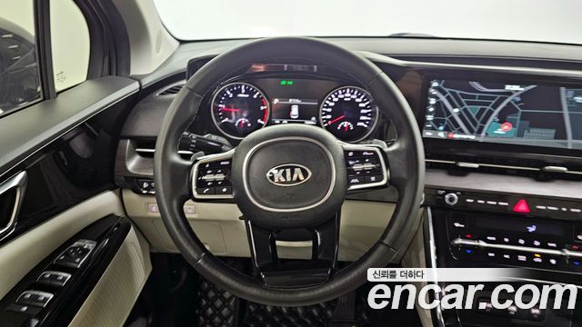 Kia Canival 2021 — photo 19