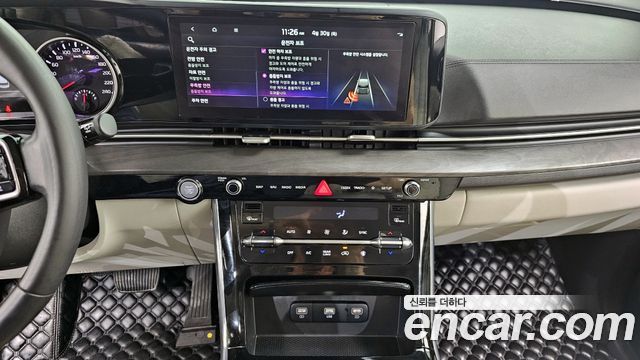 Kia Canival 2021 — photo 20