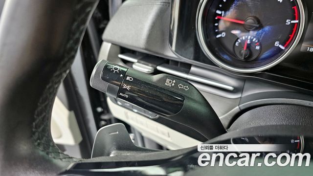 Kia Canival 2021 — photo 24