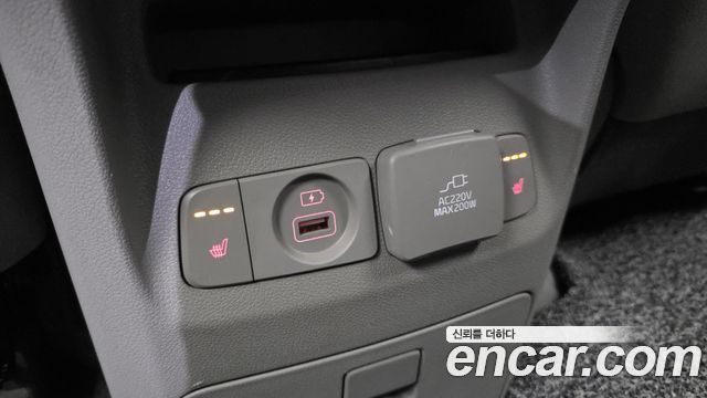 Kia Canival 2019 — photo 17