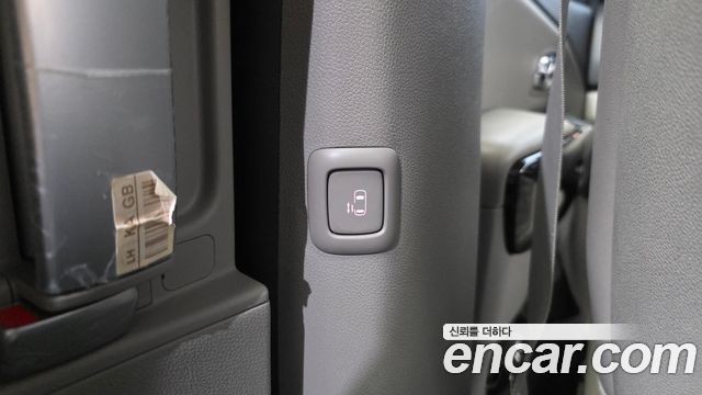 Kia Canival 2019 — photo 18