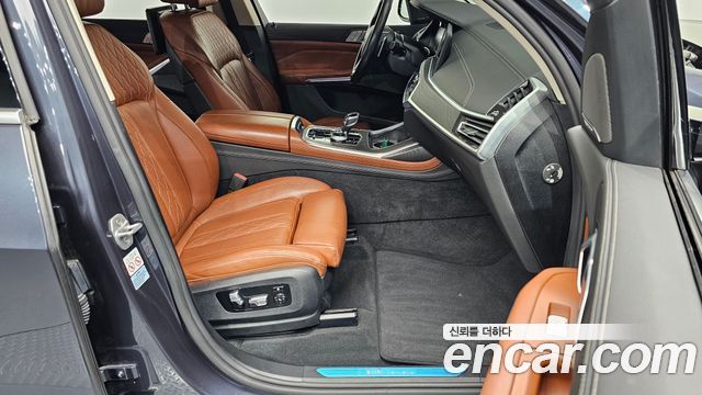 BMW X7 2020 — photo 17