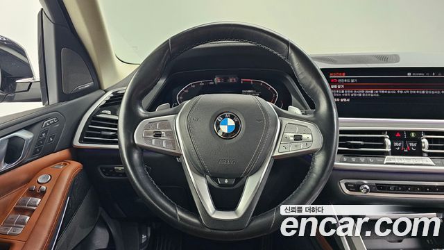 BMW X7 2020 — photo 19