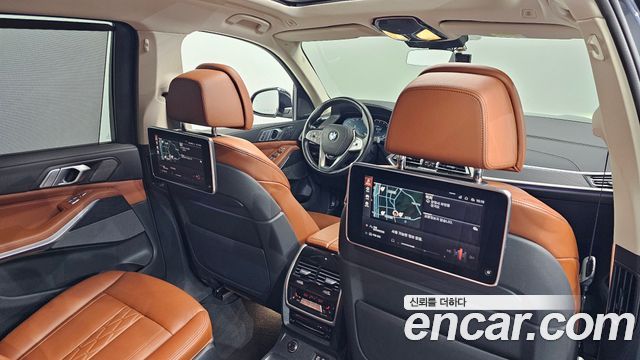 BMW X7 2020 — photo 24