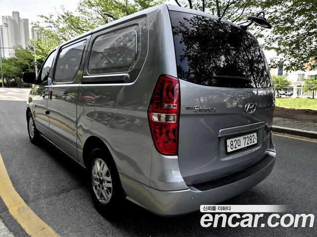 Hyundai Starex 2018 — photo 6