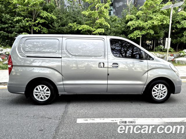 Hyundai Starex 2018 — photo 8