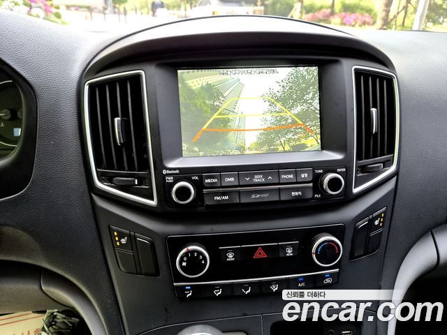 Hyundai Starex 2018 — photo 16
