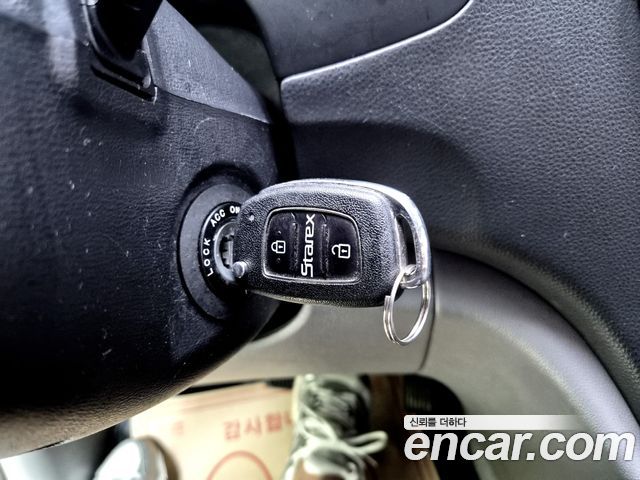 Hyundai Starex 2018 — photo 17