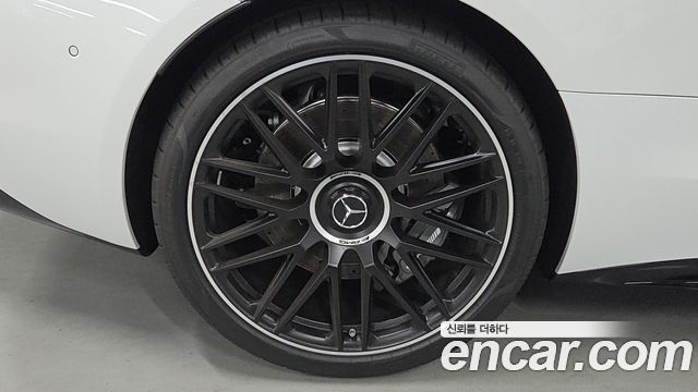 Mercedes-Benz SL-Class 2025 — photo 5