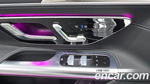 Mercedes-Benz SL-Class 2025 — photo 10