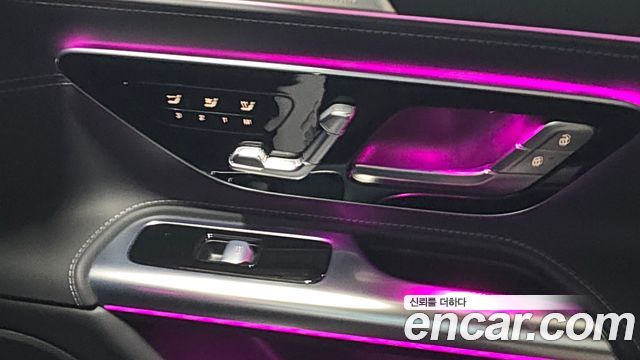 Mercedes-Benz SL-Class 2025 — photo 11