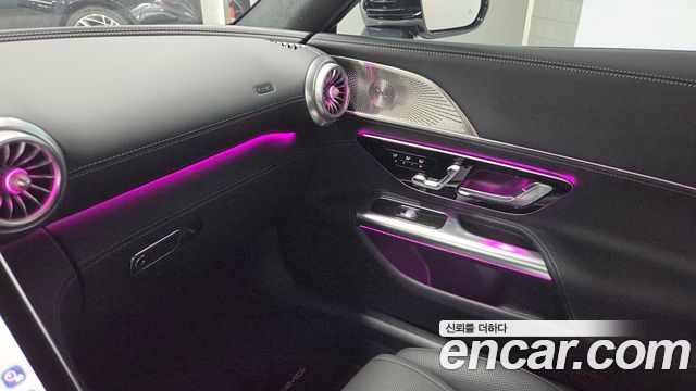 Mercedes-Benz SL-Class 2025 — photo 14