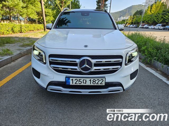 Mercedes-Benz GLB-Class 2021 — photo 3
