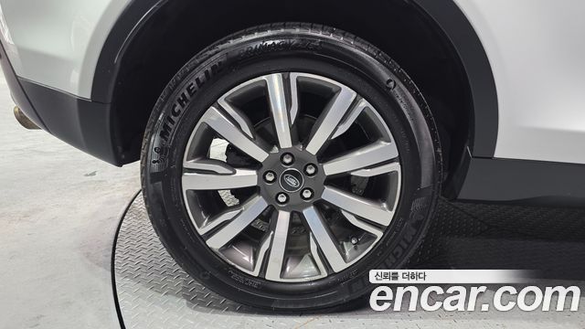Land Rover Discovery Sport 2018 — photo 5
