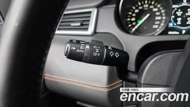 Land Rover Discovery Sport 2018 — photo 29