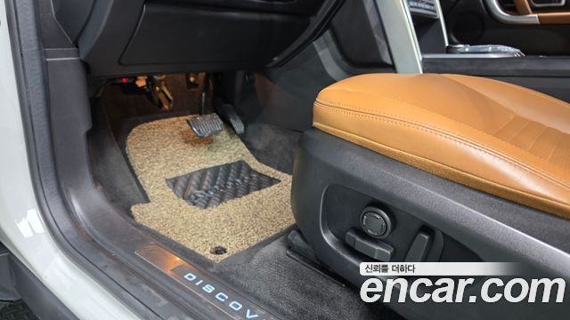 Land Rover Discovery Sport 2018 — photo 30