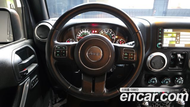 Jeep Wrangler 2017 — photo 19