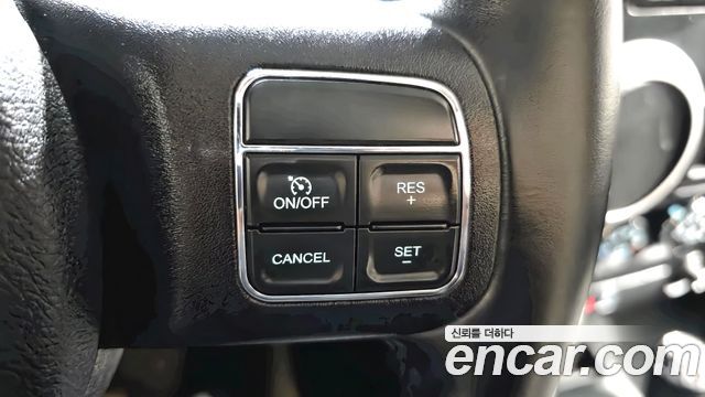 Jeep Wrangler 2017 — photo 25