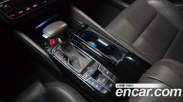 Kia K7 2017 — photo 9