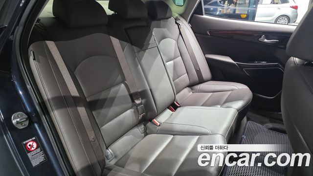 Kia K7 2017 — photo 11