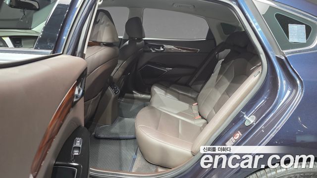 Kia K7 2017 — photo 12