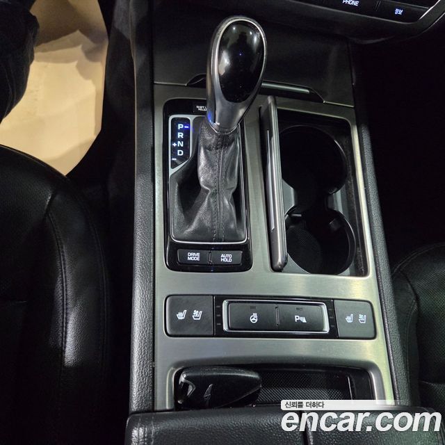 Hyundai Genesis 2016 — photo 12
