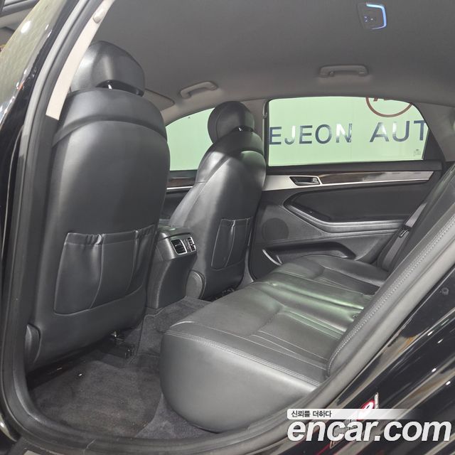 Hyundai Genesis 2016 — photo 13