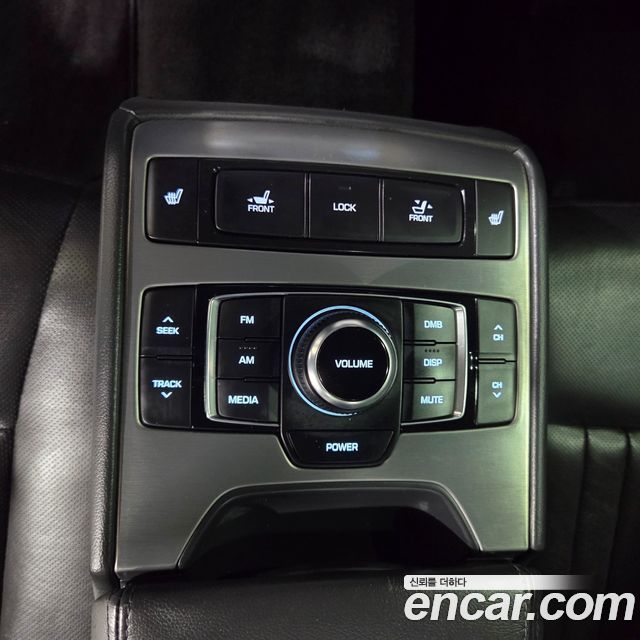 Hyundai Genesis 2016 — photo 14