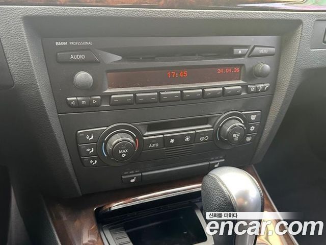 BMW 3-Series 2006 — photo 17